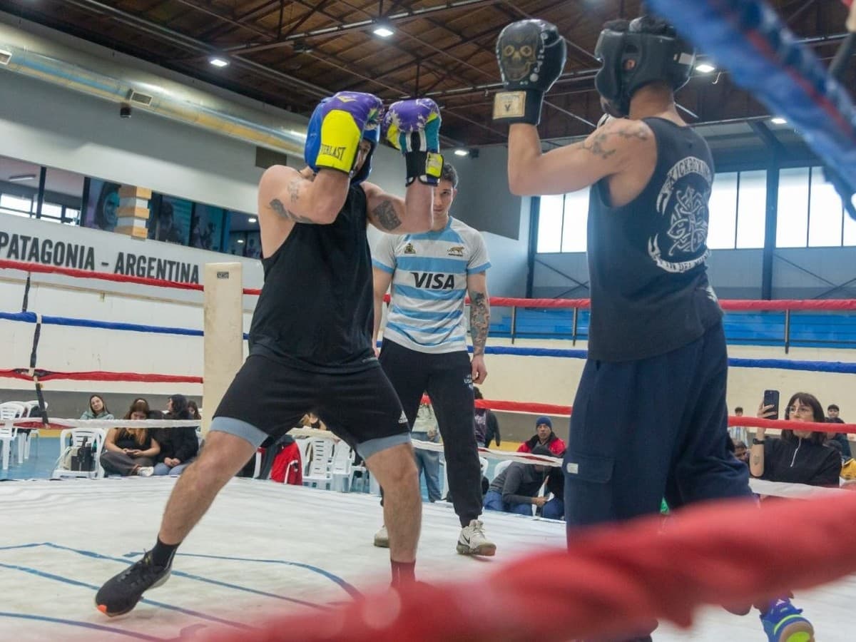 Encuentro de kickboxing y boxeo